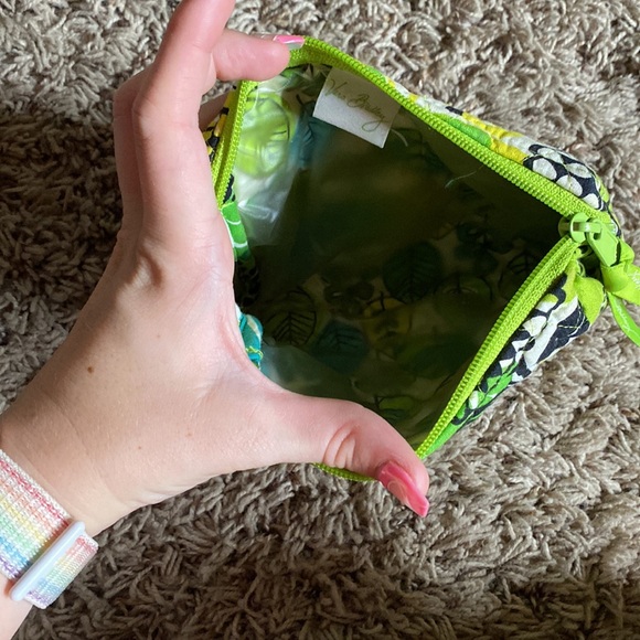 super cute and roomy vera bradley backpack with matching pencil case! - Picture 3 of 6